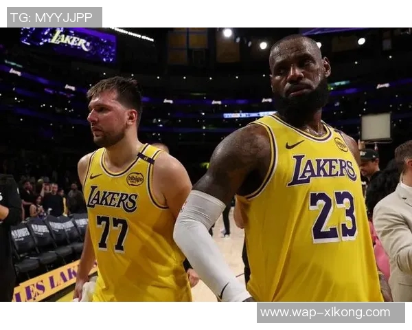 湖人主场球迷提前退场败给残阵太阳令人失望