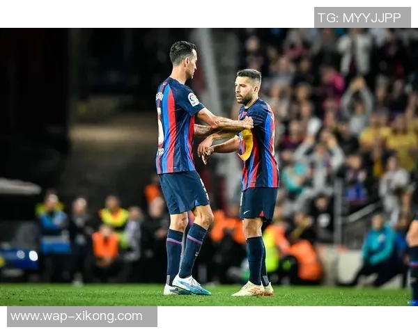 迈阿密国际全队合照亮相布斯克茨与阿尔巴成为焦点C位球员